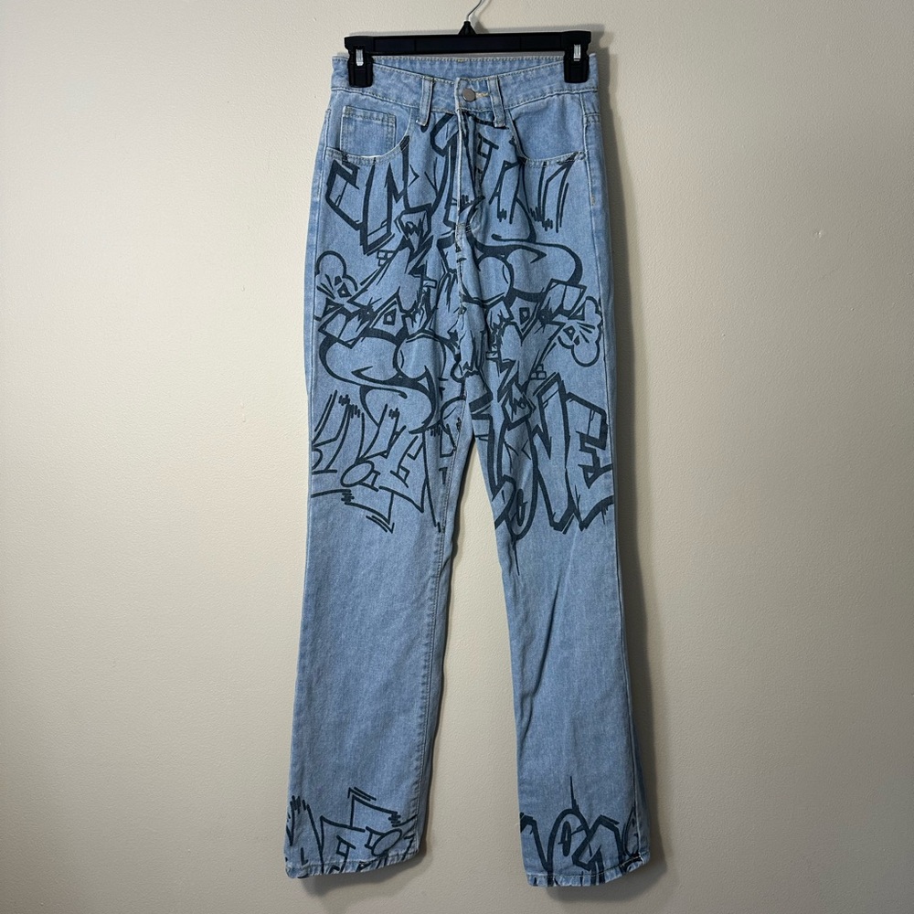 Women’s Graphic/Graffiti Blue Jeans - X-Small